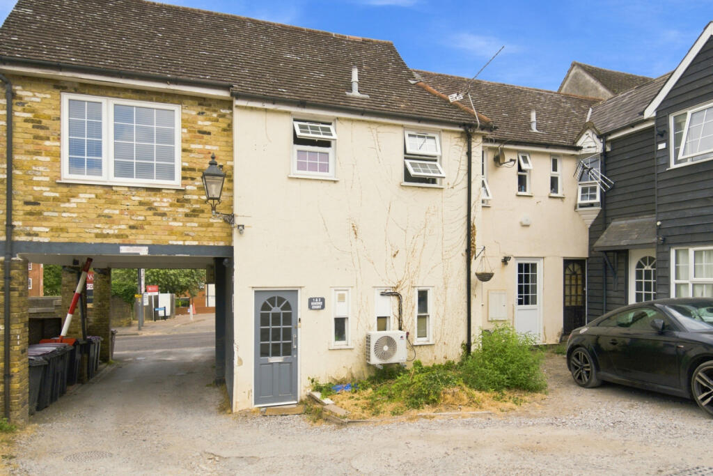 Main image of property: Hockerill Street, Bishop's Stortford, Hertfordshire, CM23