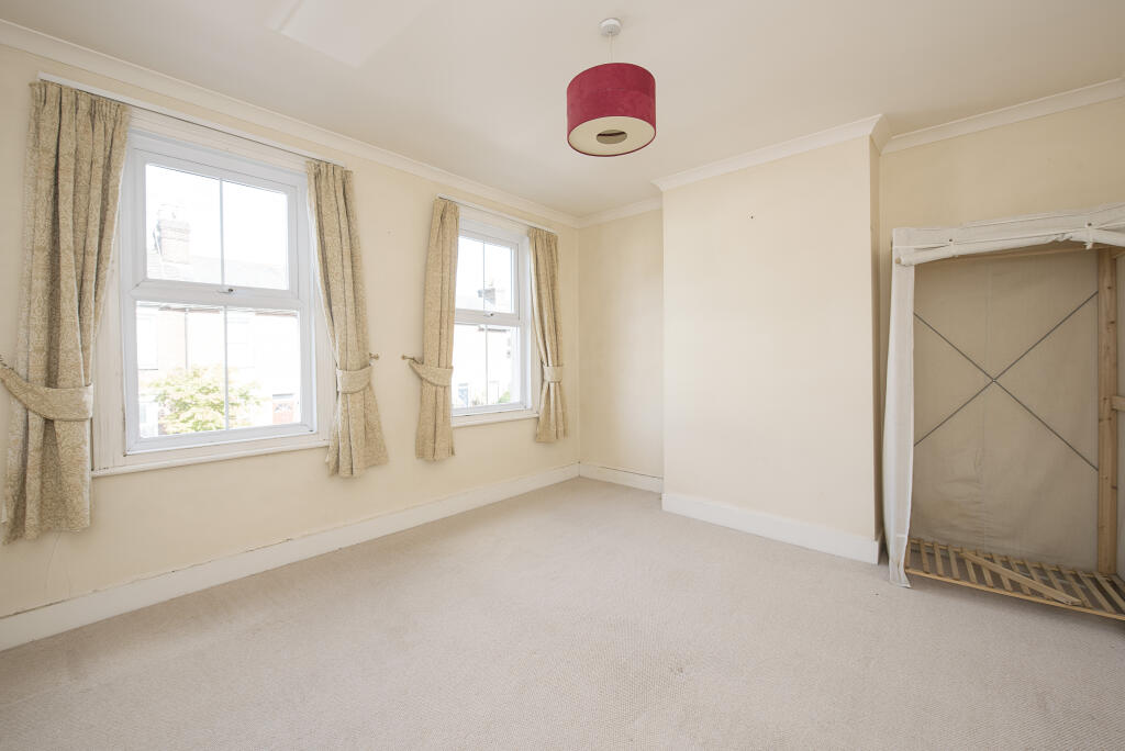 House in St Albans, Bernards Heath - More