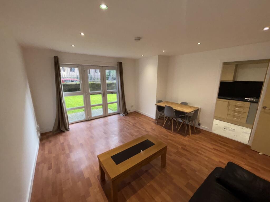 Main image of property: Whitehill Place, Glasgow, G31 2BB