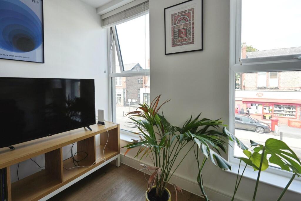 393, Palatine Road - More