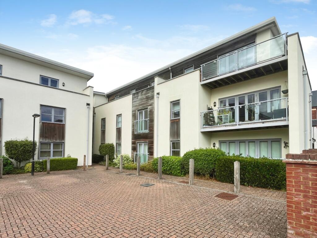 Apartment in Basingstoke and Deane, Rooksdown