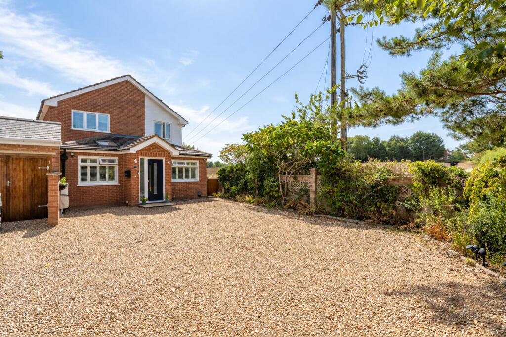 Main image of property: Dunstable Road, Caddington, Luton, Bedfordshire, LU1