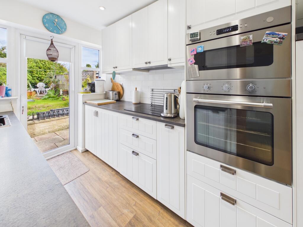 House in North East Derbyshire, Dronfield Woodhouse, Dronfield - More