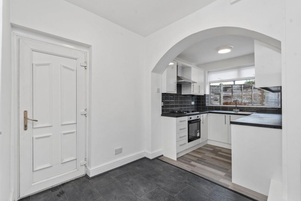 Beechwood Grove, Prescot, L35 photo 3