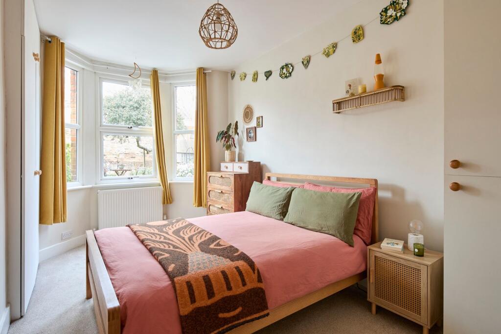 Main image of property: Woodside Gardens, London, N17