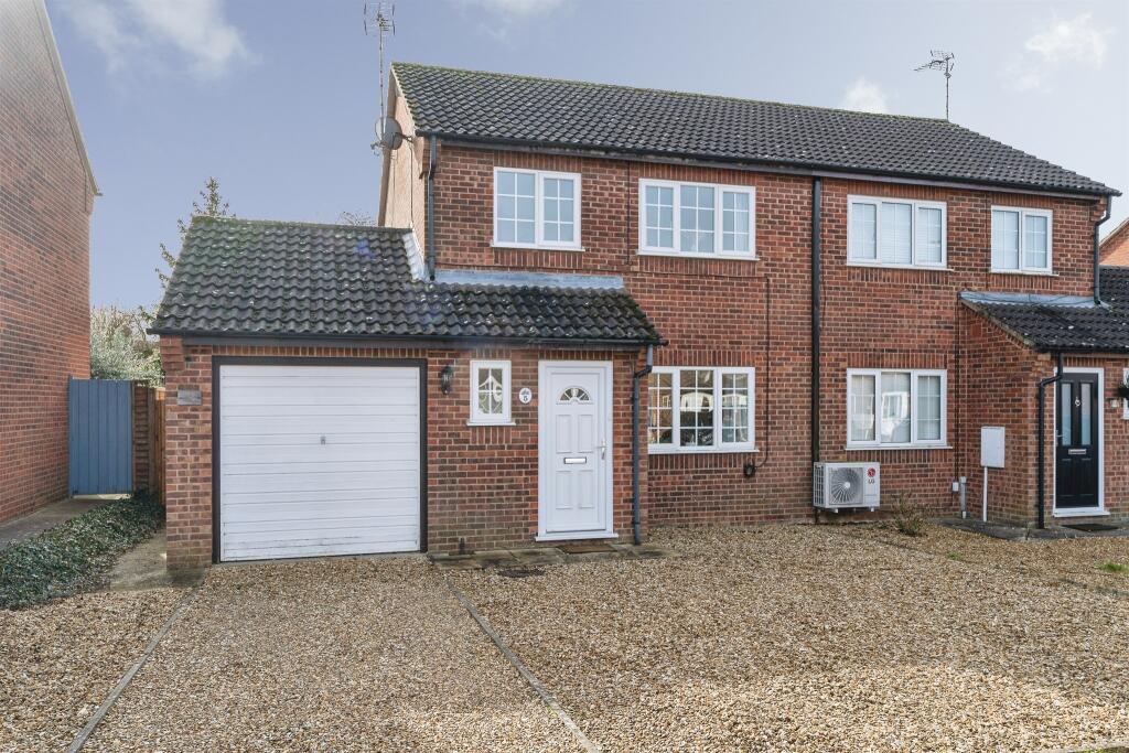 Main image of property: Kingfisher Close, March