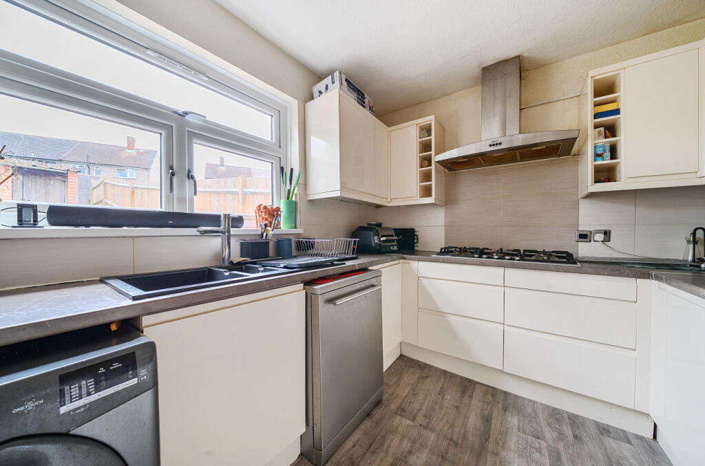 House in Orpington, Leesons, St Paul's Cray - More