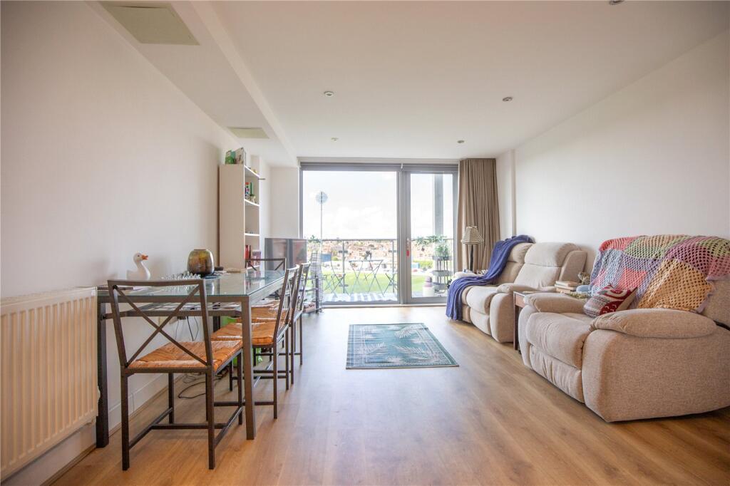 Apartment in Bristol - View 5