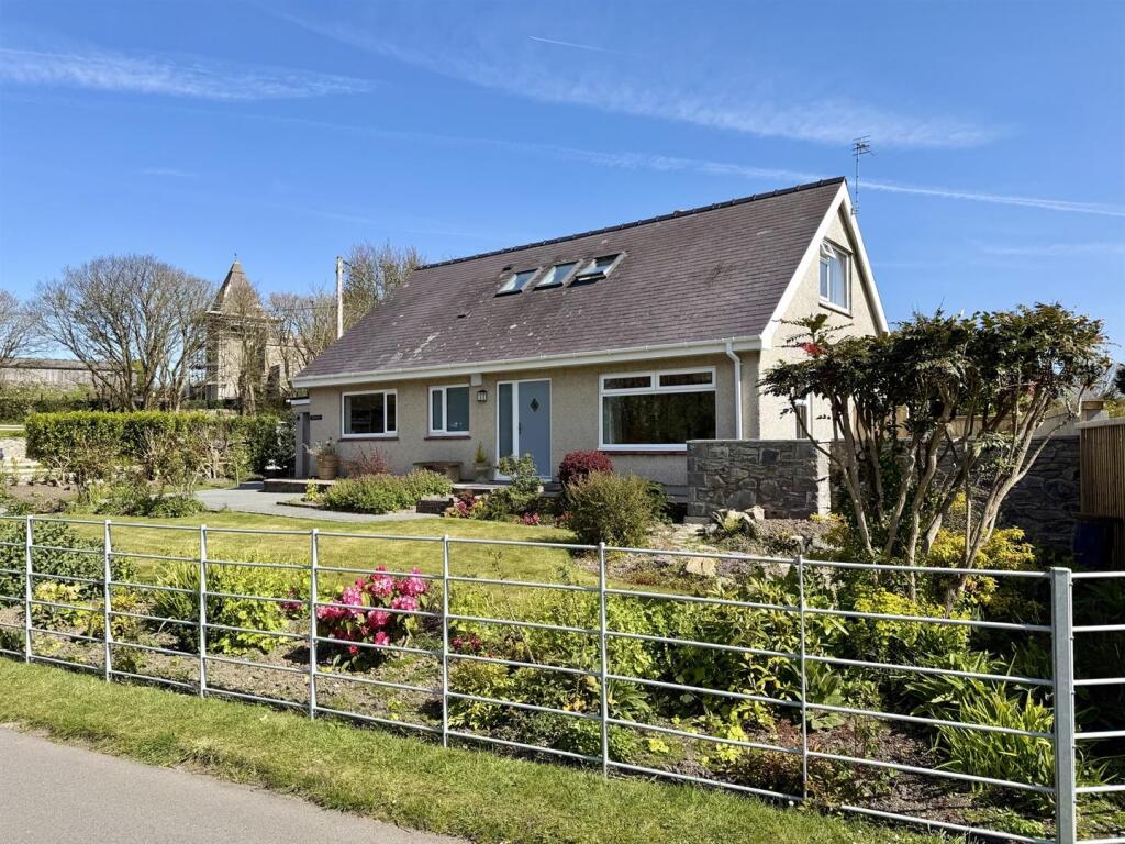 Main image of property: Llaneilian