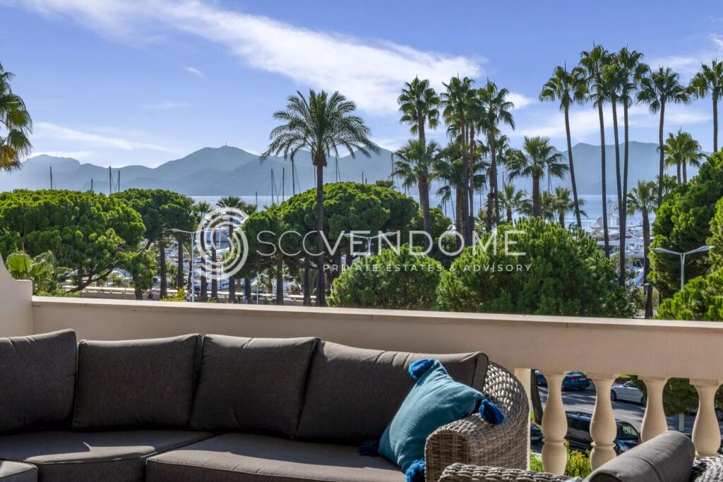 Main image of property: Provence-Alps-Cote d`Azur, Alpes-Maritimes, Cannes
