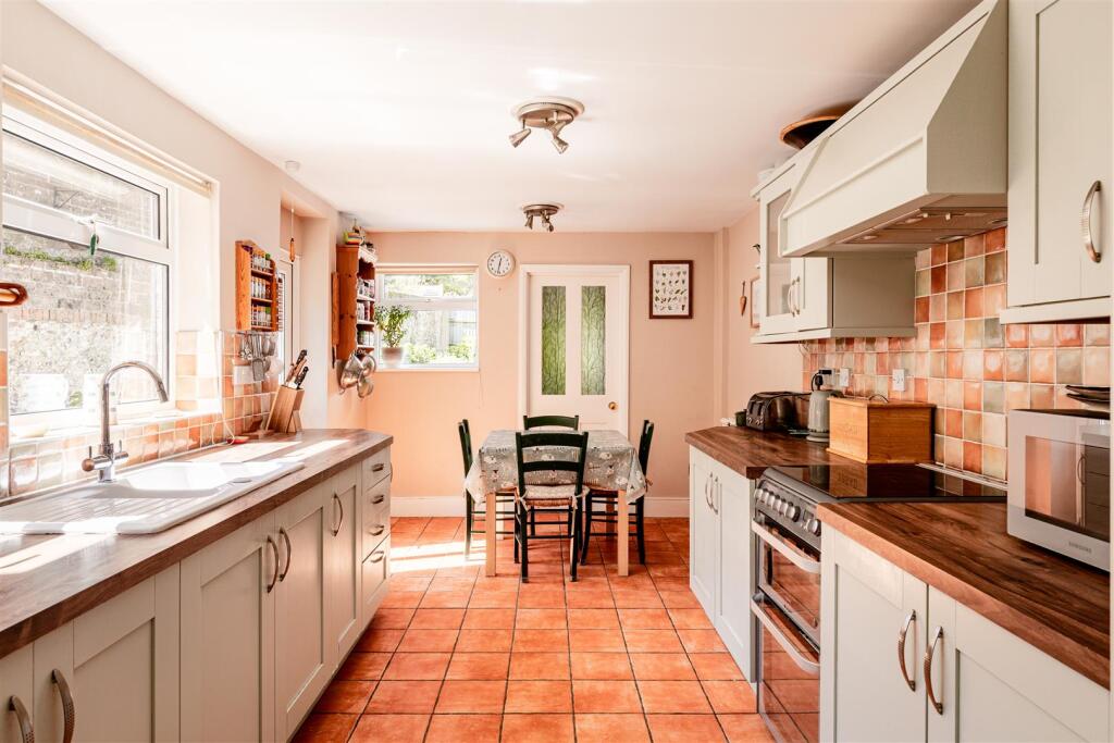 Cuckfield Road, Hurstpierpoint photo 4