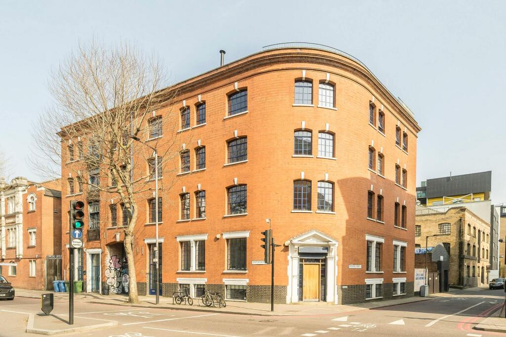 170172 Tower Bridge Road exterior.jpg
