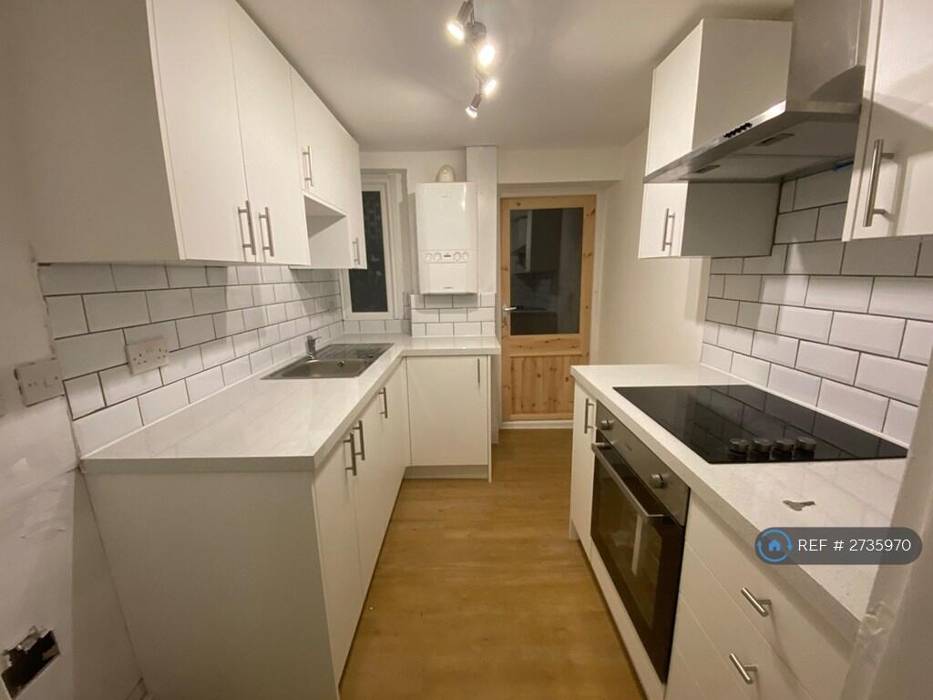 Main image of property: High St, Dover, CT16