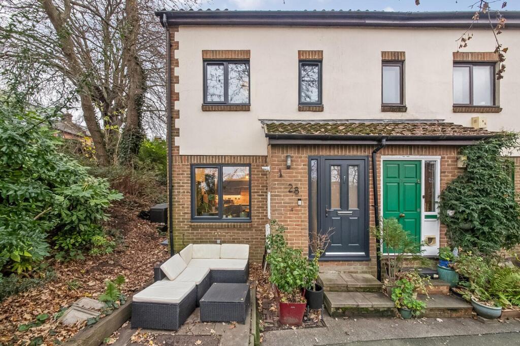 Main image of property: Lansdowne Wood Close, West Norwood, London, SE27