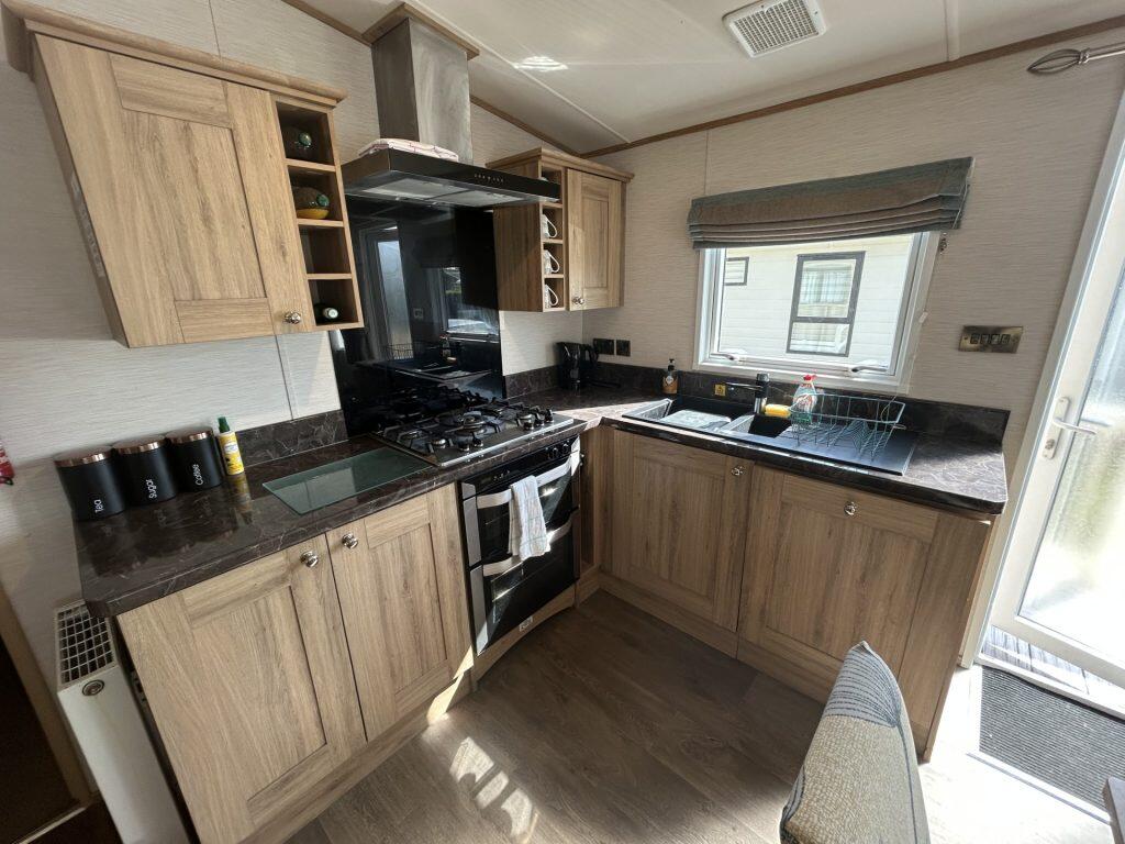 Hoburne Cotswold photo 4