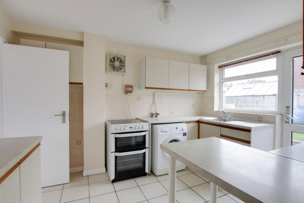 House in Portsmouth - View 3