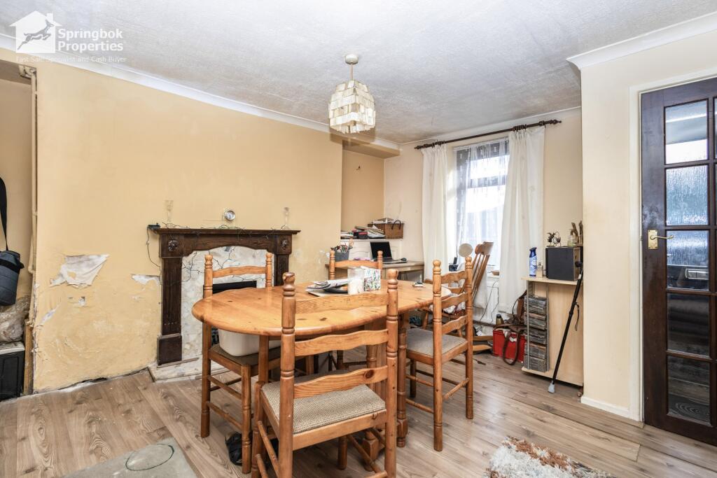 House in Mid Glamorgan, Ogmore Valley - View 4