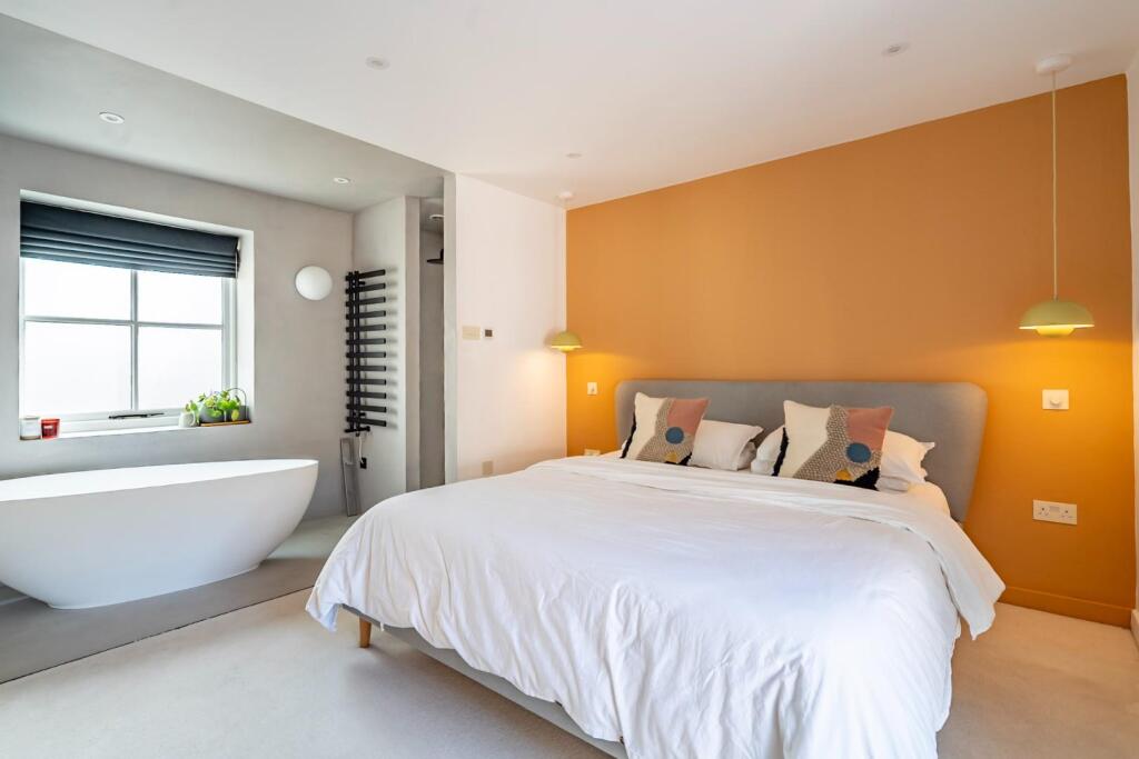 House in York - View 4