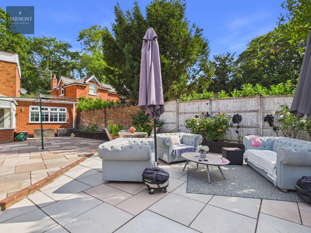 House in Runnymede, Thorpe - View 5