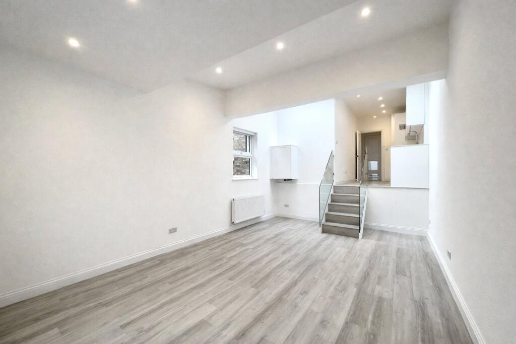 Main image of property: Tottenham Lane, London, N8