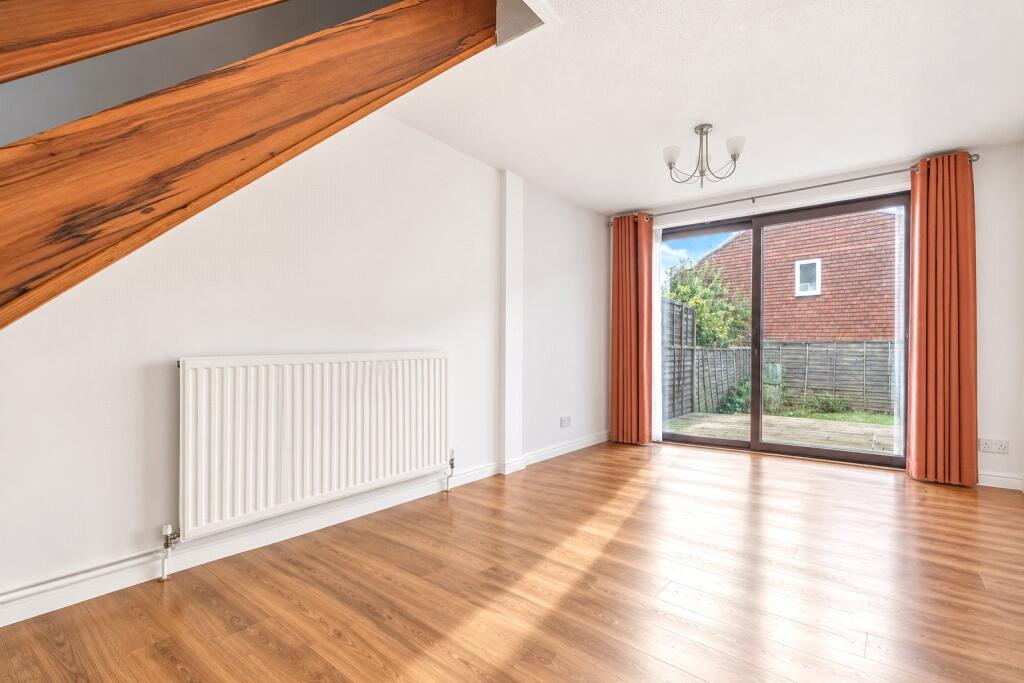 House in London, Highams Park - More