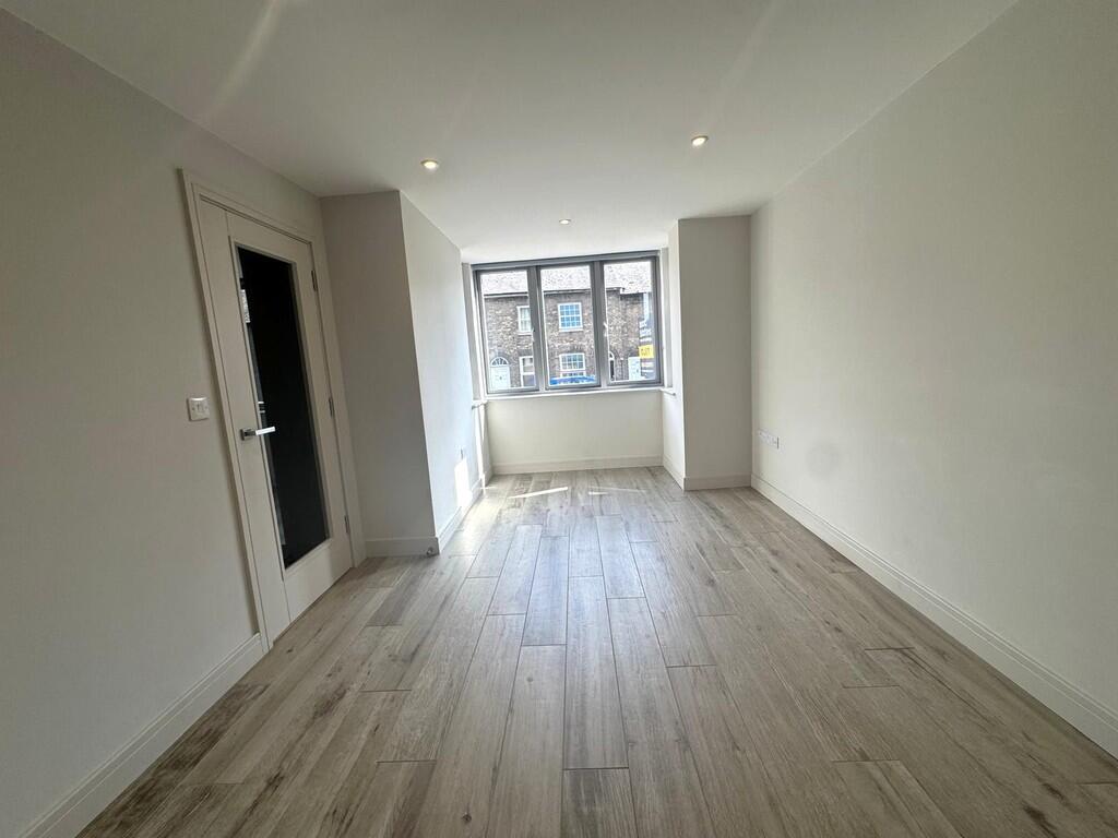House in Ipswich - View 5