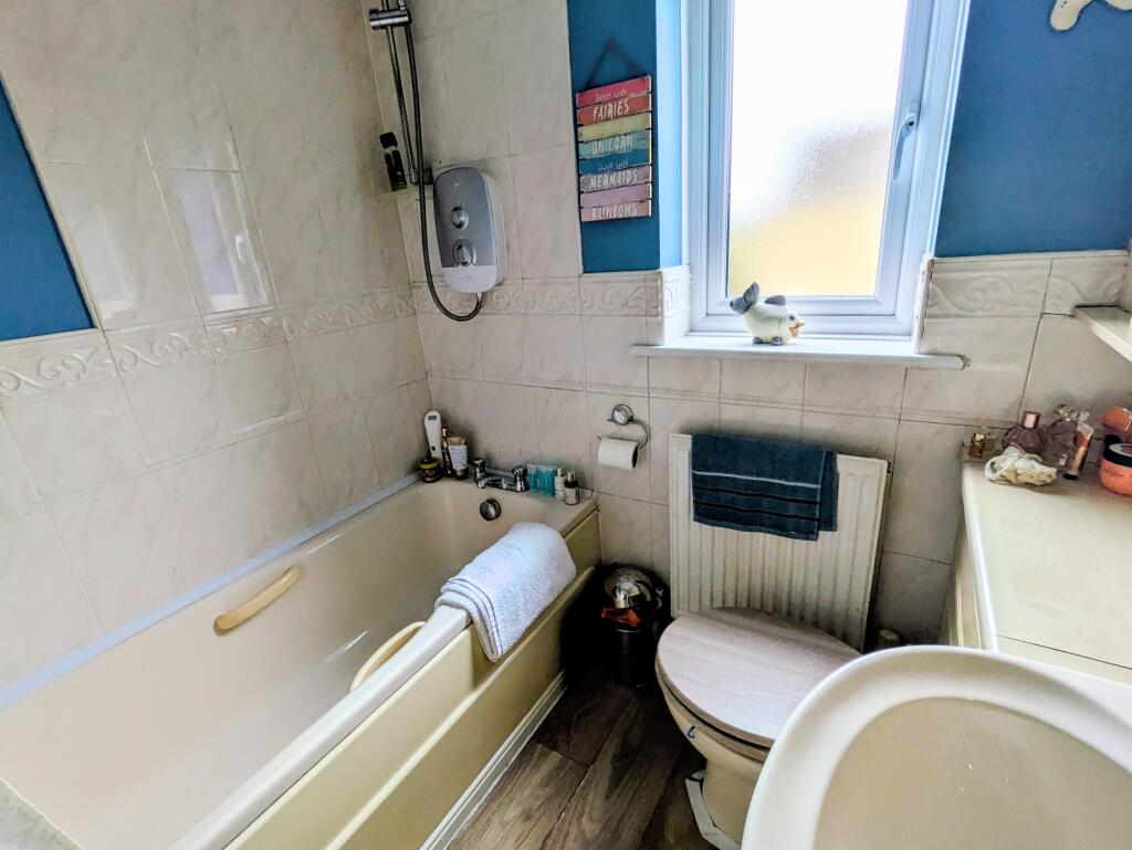 Additional image 11 of Bunting Drive, Bradford, BD6