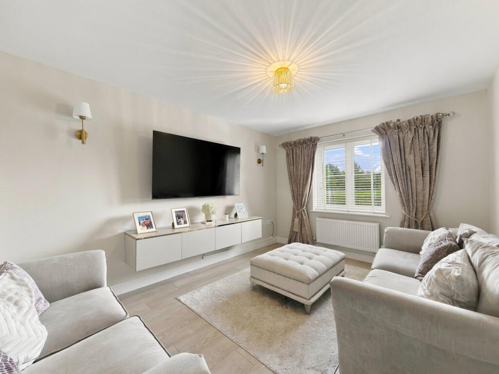 House in Newport, Mon Bank, Stow Hill - View 5