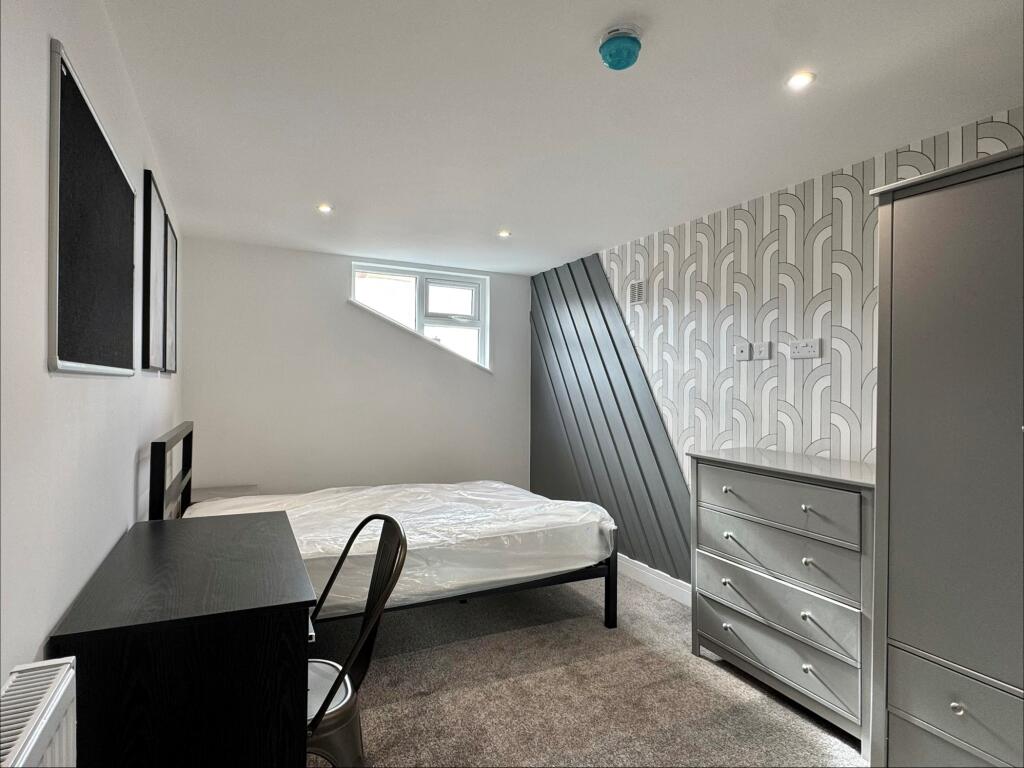 Main image of property: Room 6, Angerstein Road, Portsmouth