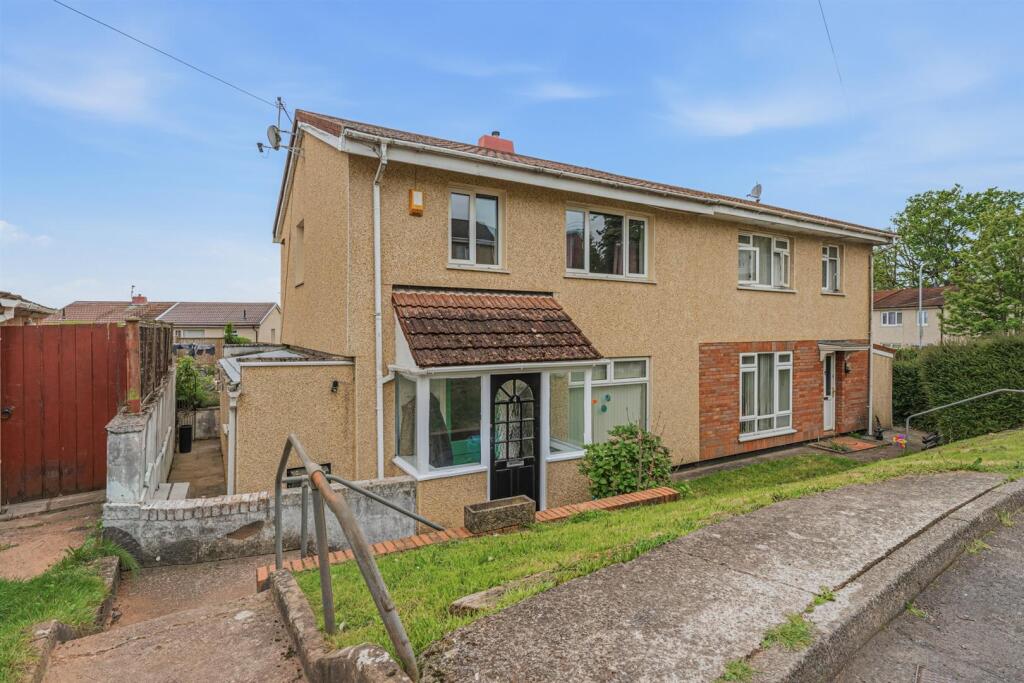 Davy Close, Newport photo 2