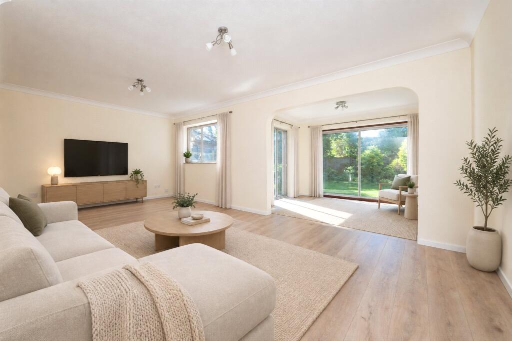 Pine Grove, Bricket Wood, St. Albans, Hertfordshire, AL2 photo 2