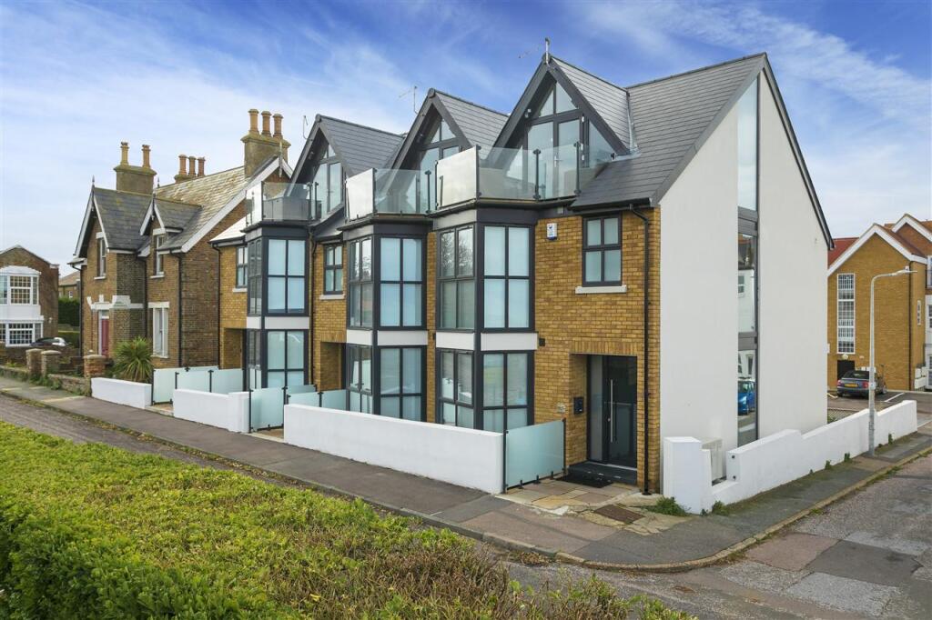 Main image of property: Sandy Villas, Old Boundary Road, Westgate