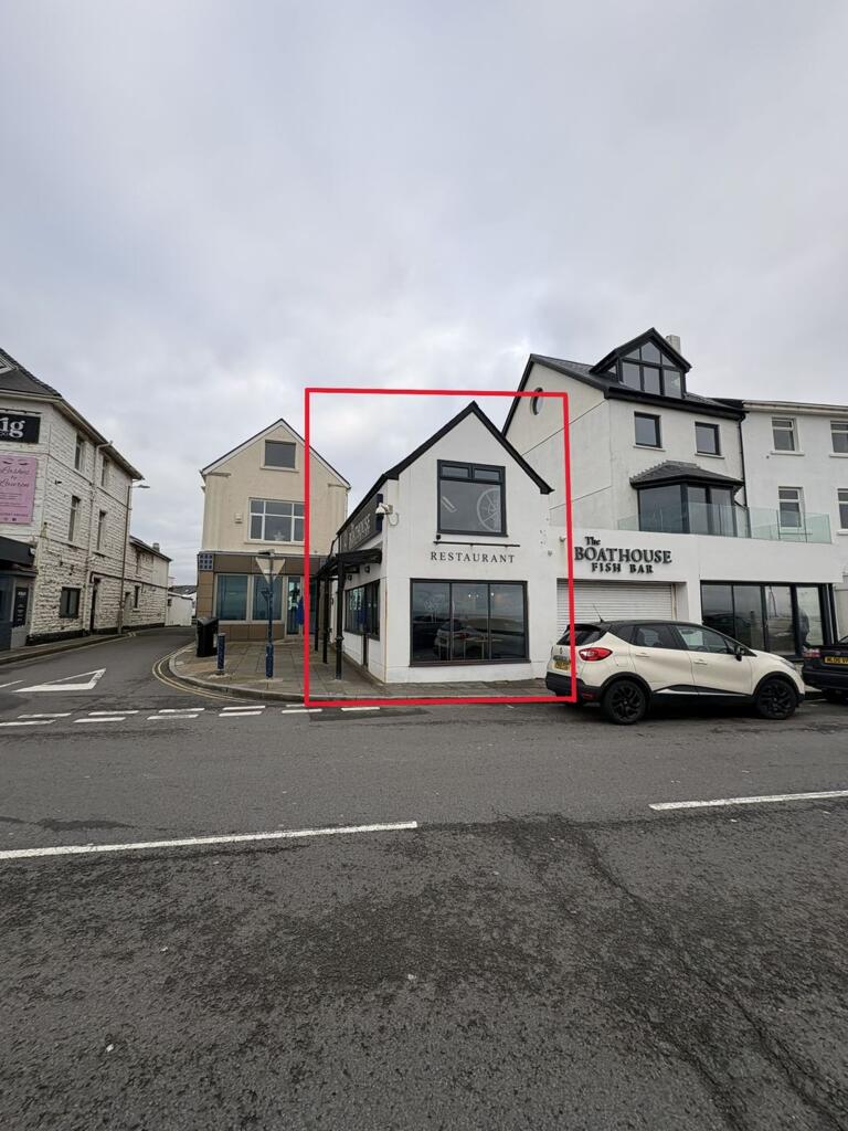 Main image of property: 35 Esplanade, Porthcawl CF36 3YR