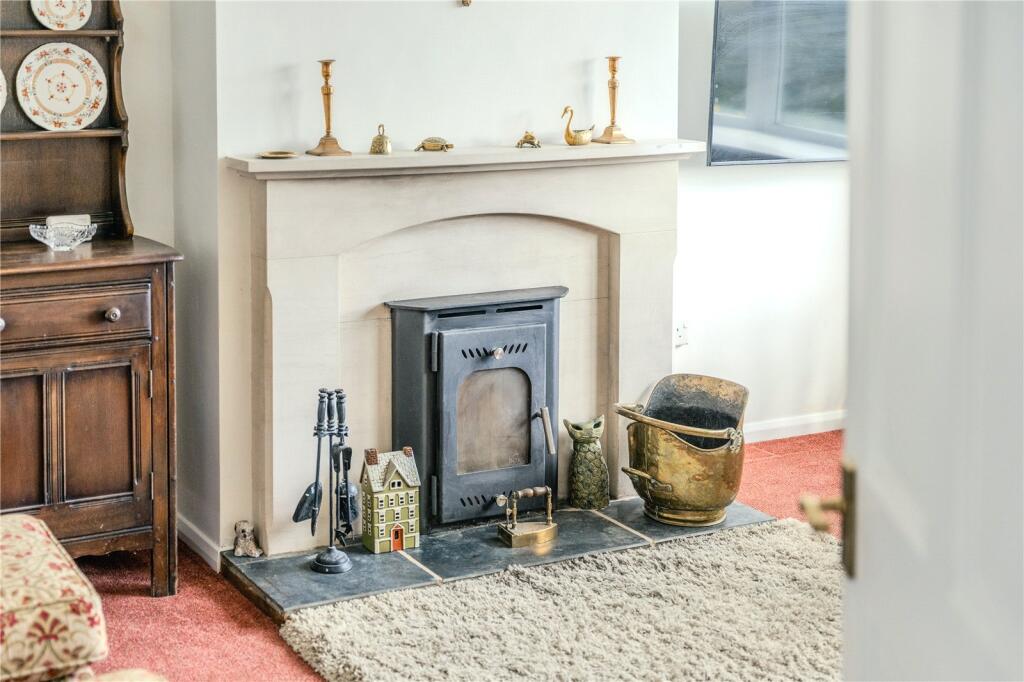 House in Wychavon, Ashton Under Hill - More