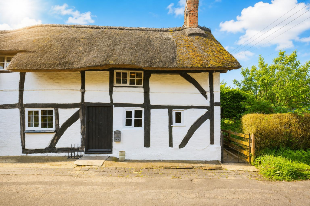 Green Lane, Church Lawford, Rugby - Beautifully Restored - View 3