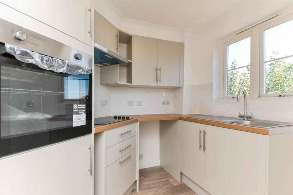 Apartment in Colchester - View 5