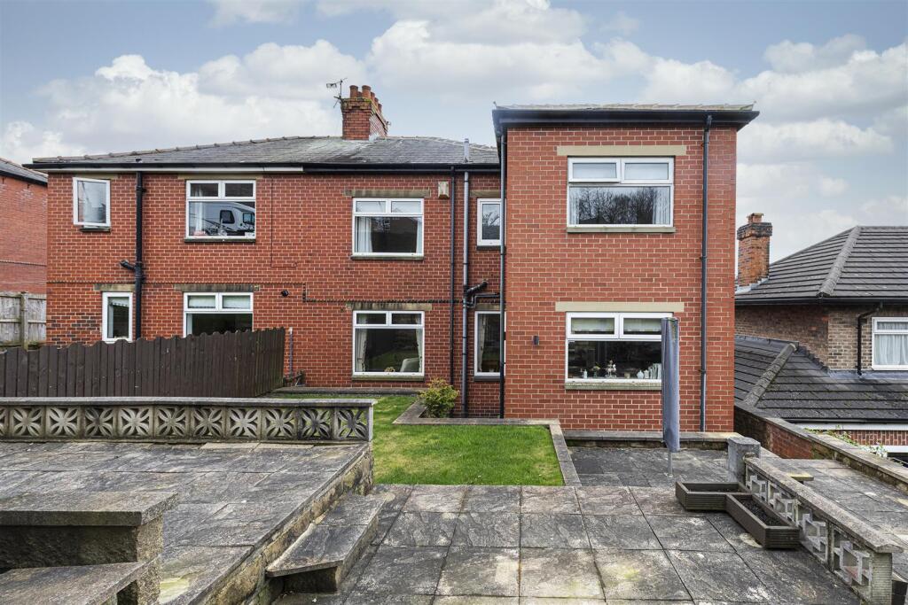 Pye Nest Road, Halifax photo 4