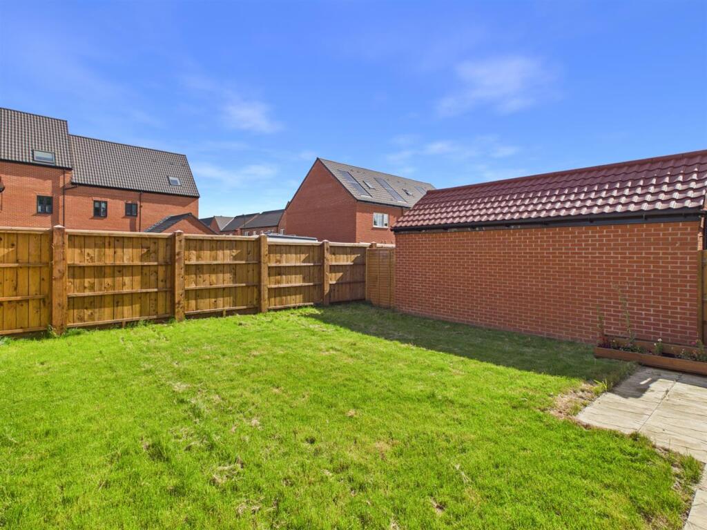 House in Tewkesbury, Down Hatherley - View 4