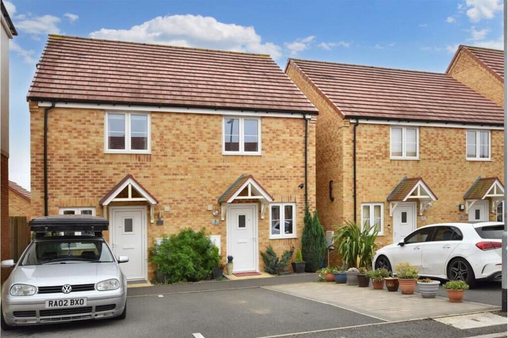 Main image of property: Snowdon Close, Corby, NN18