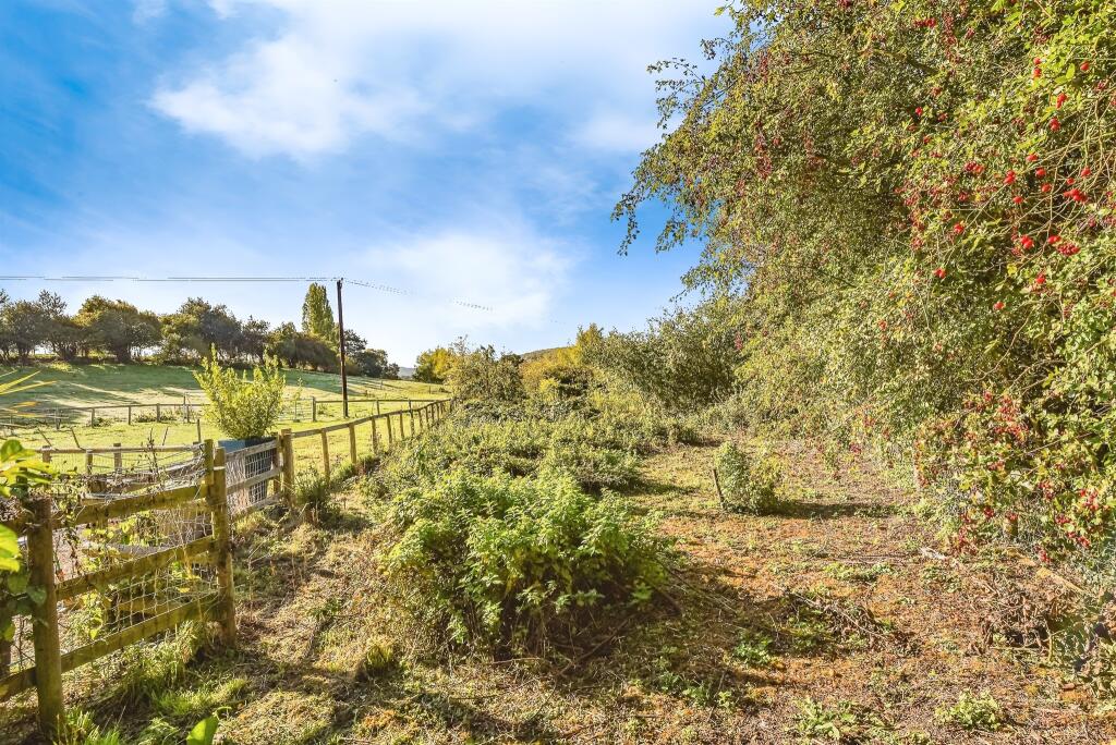 Additional image 24 of Lanes End Hill, Rodden, Frome