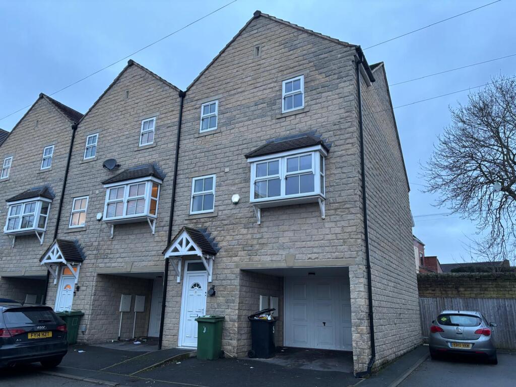 Main image of property: Alder Mews, BATLEY
