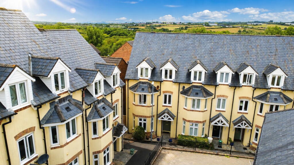 House in Loughor, Gowerton
