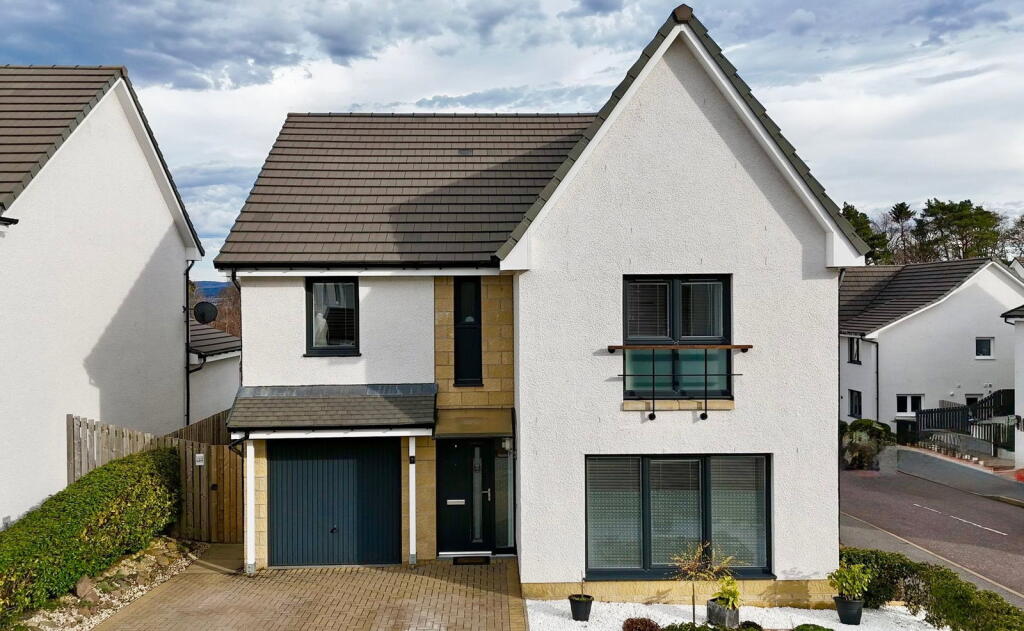 Main image of property: 7 Ruighard Place, Inverness, IV3 8DZ