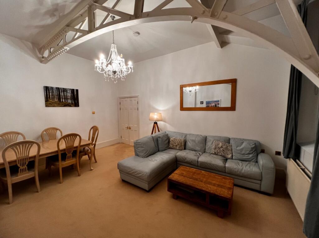 Apartment in Redhill - View 4