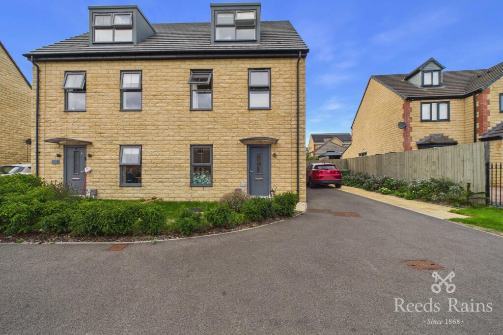 Main image of property: Broughton Road, Pontefract, West Yorkshire, WF8