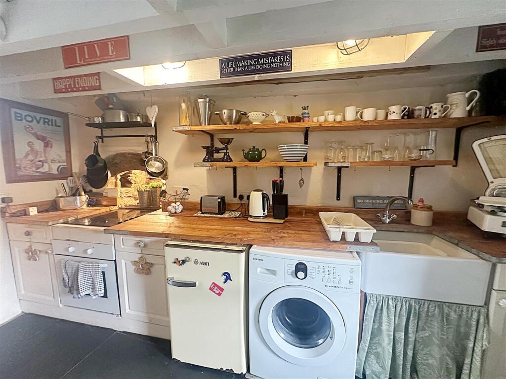 East Williamston, Tenby – pohled 6