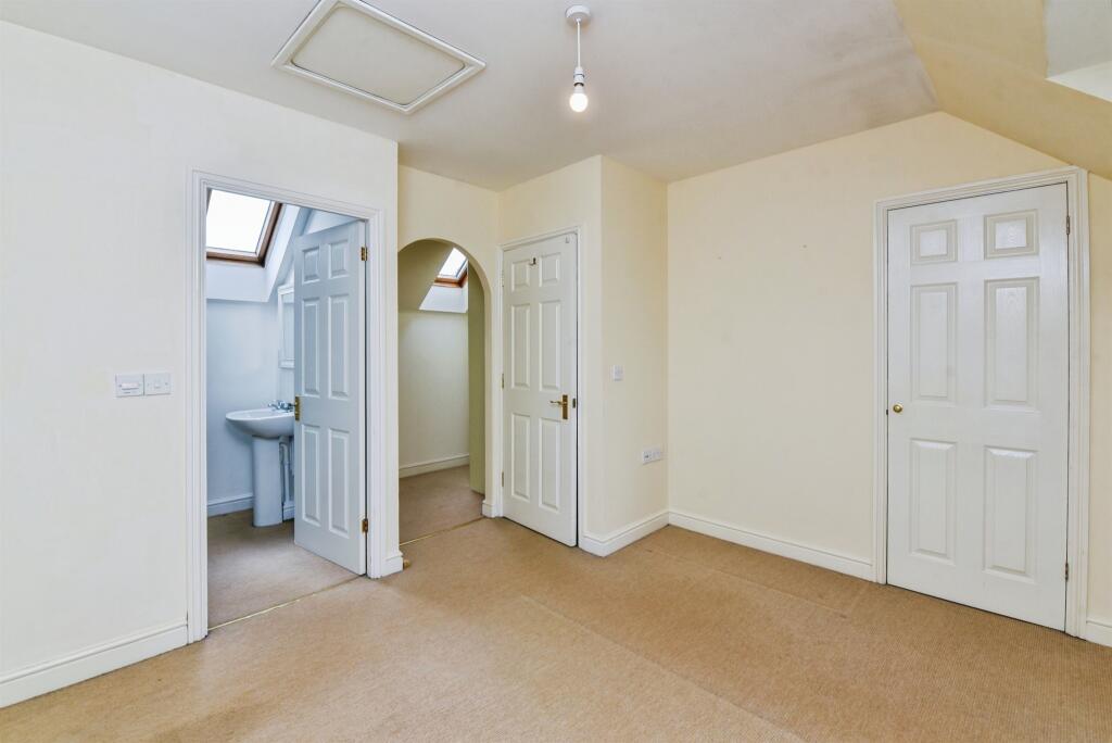 House in Westbury, Wiltshire - View 5