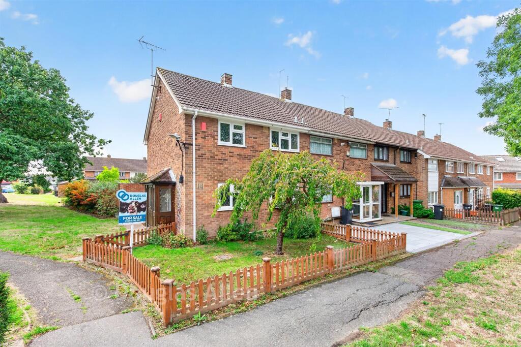 Main image of property: Copdoek, Basildon, Essex