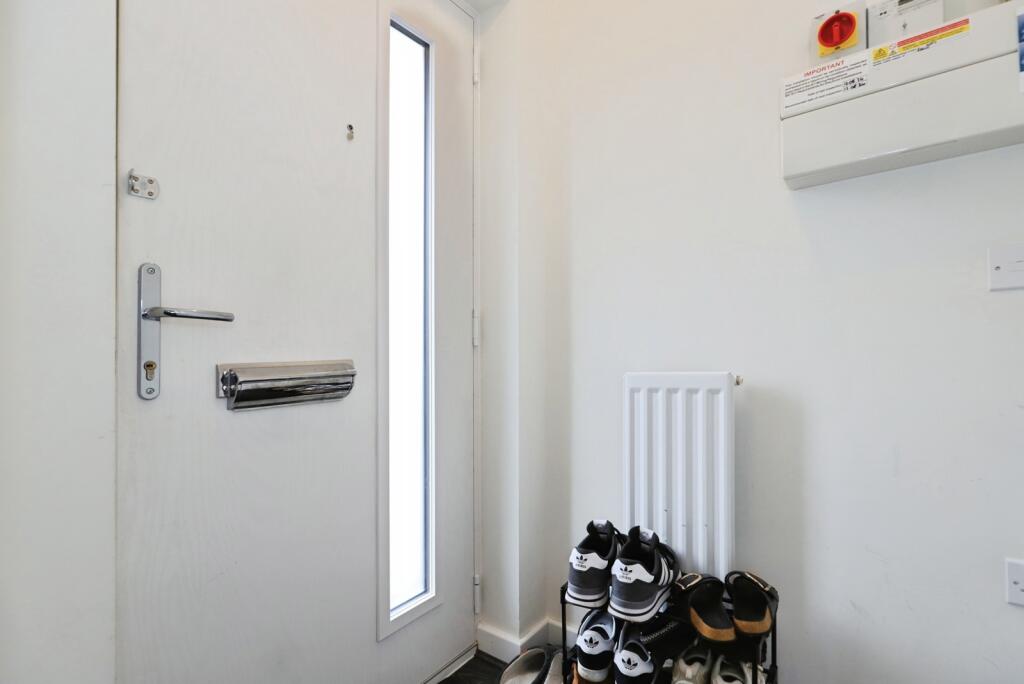 House in Wolverhampton, West Midlands - View 4
