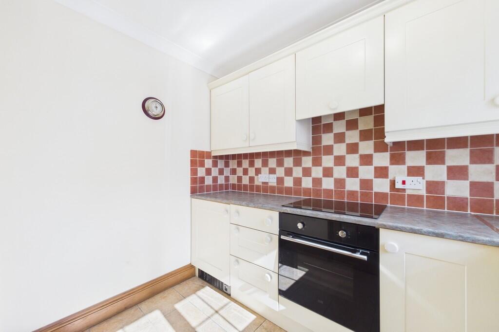 House in Tonbridge - View 5